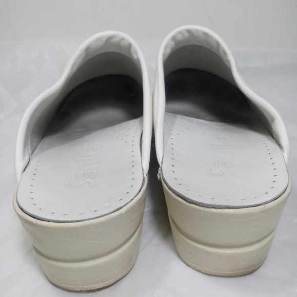 Sanita Clogs. ➗ - Picture 6 of 7